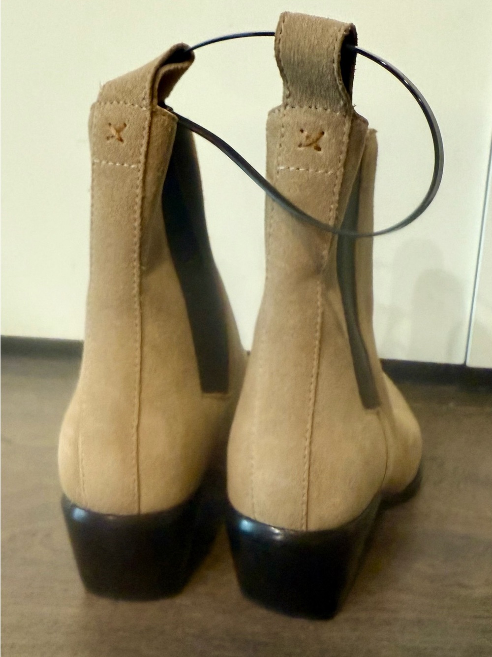 rag & bone Suede Chelsea Ankle Boots in Tan - NWT - Picture 4 of 7